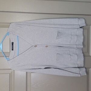Doe & Rae Grey ribbed button up long sleeve Cardigan size medium